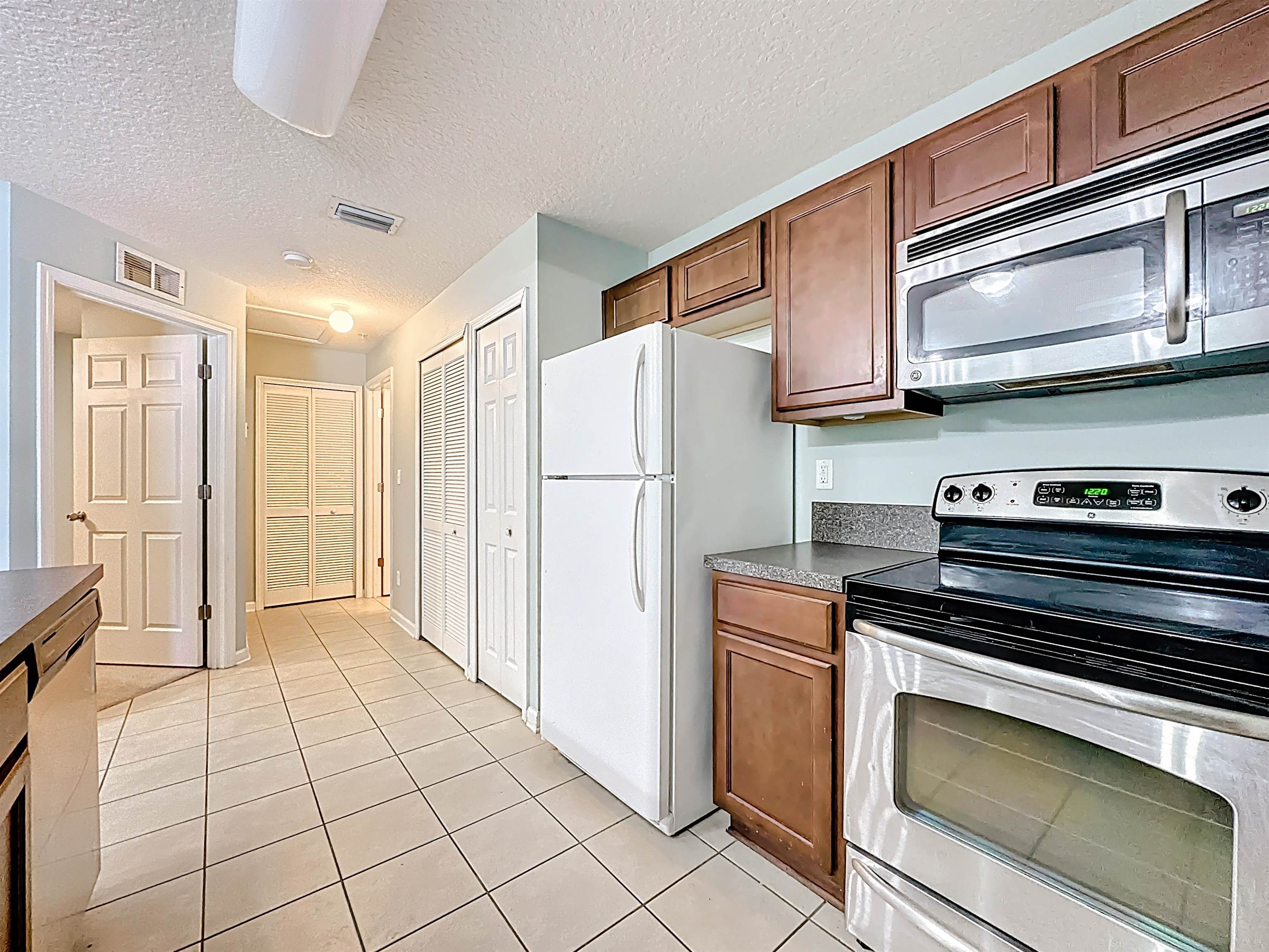 240 Golden Lake Loop St. Augustine, FL 32084 - Photo 9 of 31