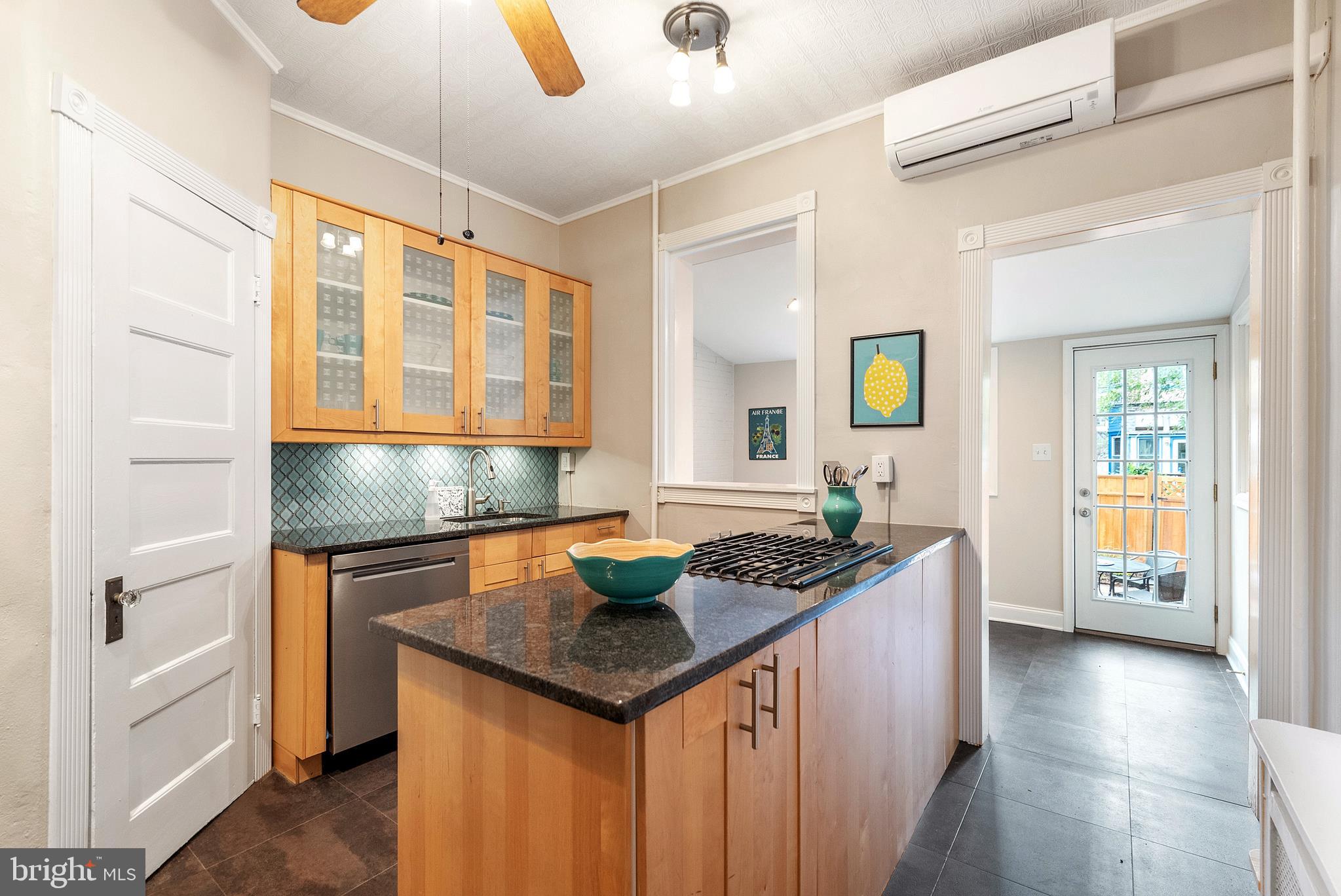 4521 Osage Avenue Philadelphia, PA 19143 - Photo 12 of 28