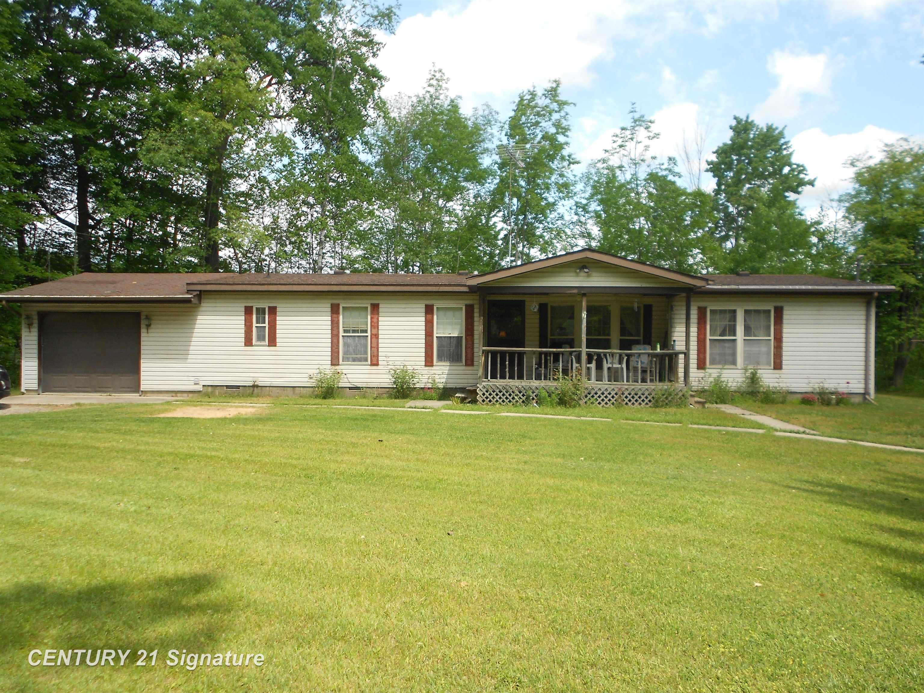 5185 Henderson Lake Road Prescott, MI 48756 - Photo 1 of 39 50116528.JPG