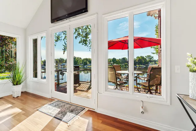 $934,900 | 3984 Lamont Drive, Waterford, MI 48329