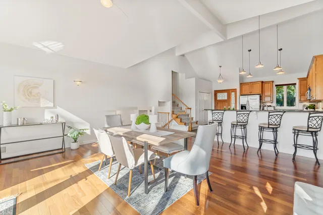 $934,900 | 3984 Lamont Drive, Waterford, MI 48329