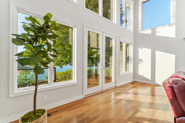 $934,900 | 3984 Lamont Drive, Waterford, MI 48329