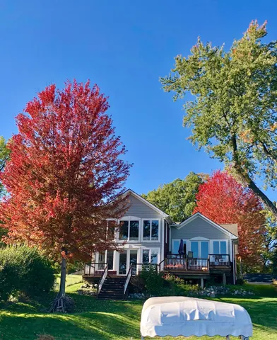 $934,900 | 3984 Lamont Drive, Waterford, MI 48329