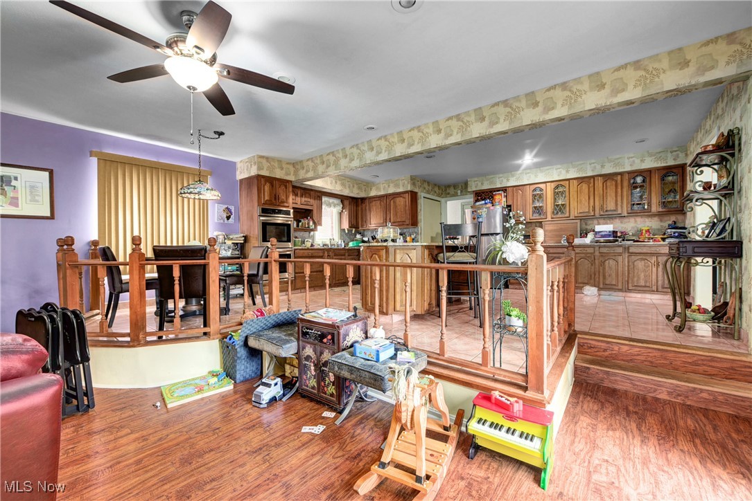 1069 Carver Road Cleveland, OH 44112 - Photo 15 of 36