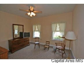 325 Virginia Lane Rochester, IL 62563 - Photo 8 of 12