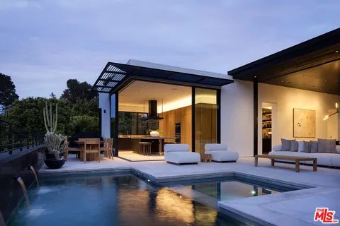 $9,995,000 | 1450 Blue Jay Way, Los Angeles, CA 90069