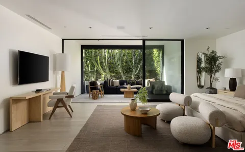 $9,995,000 | 1450 Blue Jay Way, Los Angeles, CA 90069