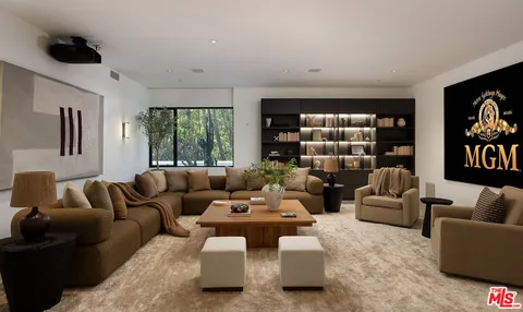 $9,995,000 | 1450 Blue Jay Way, Los Angeles, CA 90069