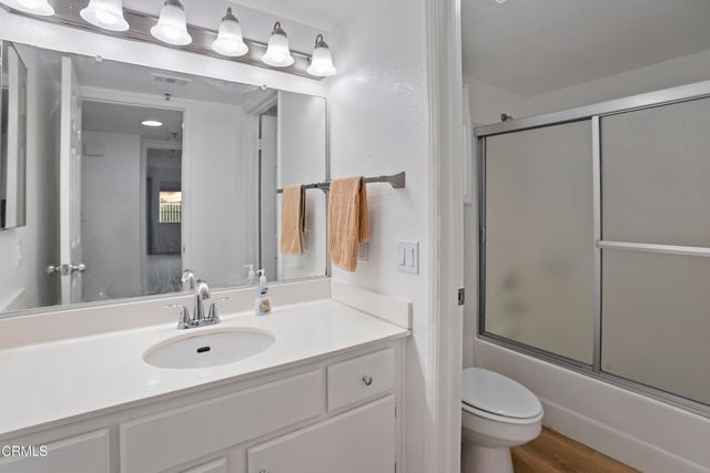 $2,600 | 5805 Oak Bend Lane, Unit 208, Oak Park, CA 91377