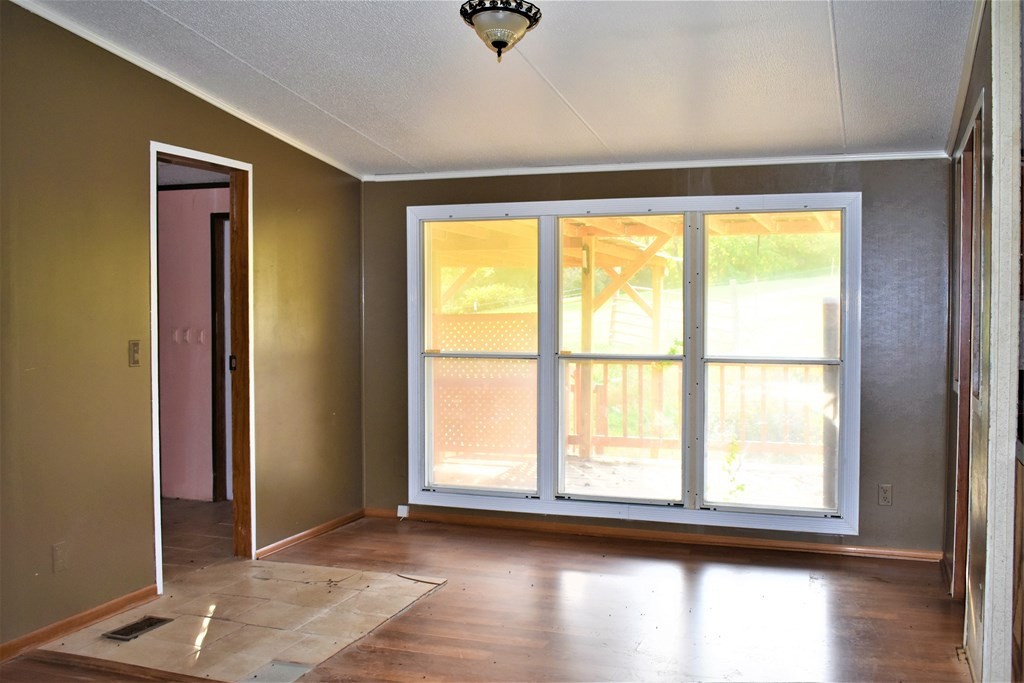 120 English Mountain Road Newport, TN 37821 - Photo 12 of 27 Gallery Image 12