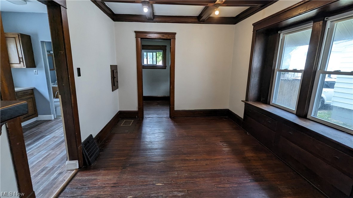 889 West Wilbeth Road Akron, OH 44314 - Photo 14 of 31