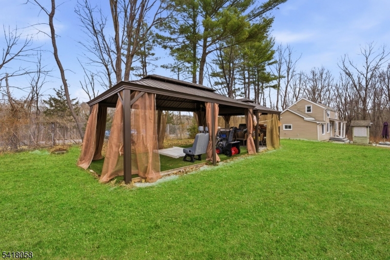 28 Wagners Lane Warren, NJ 07059 - Photo 45 of 50 a view of a car park in front of a house