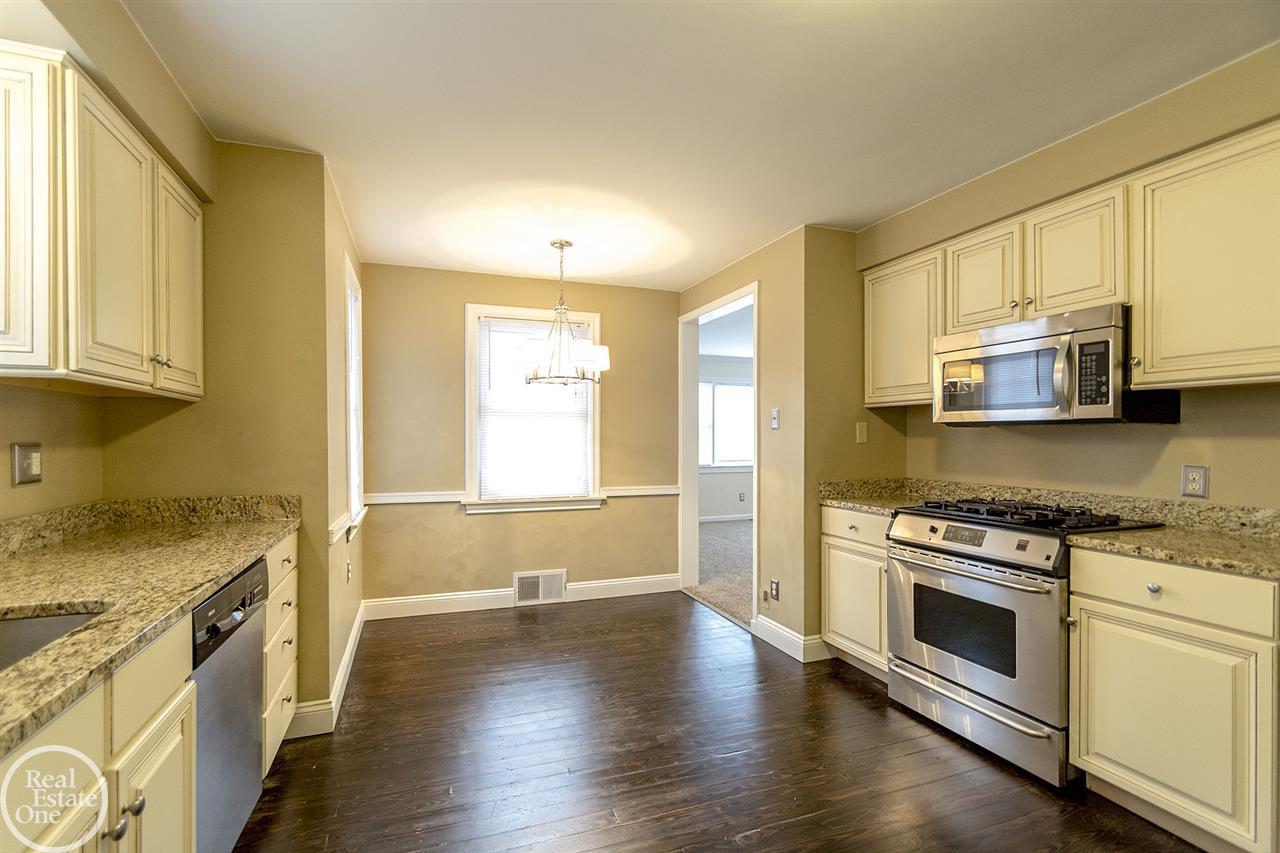 429 Moran Road Grosse Pointe Farms, MI 48236 - Photo 22 of 60