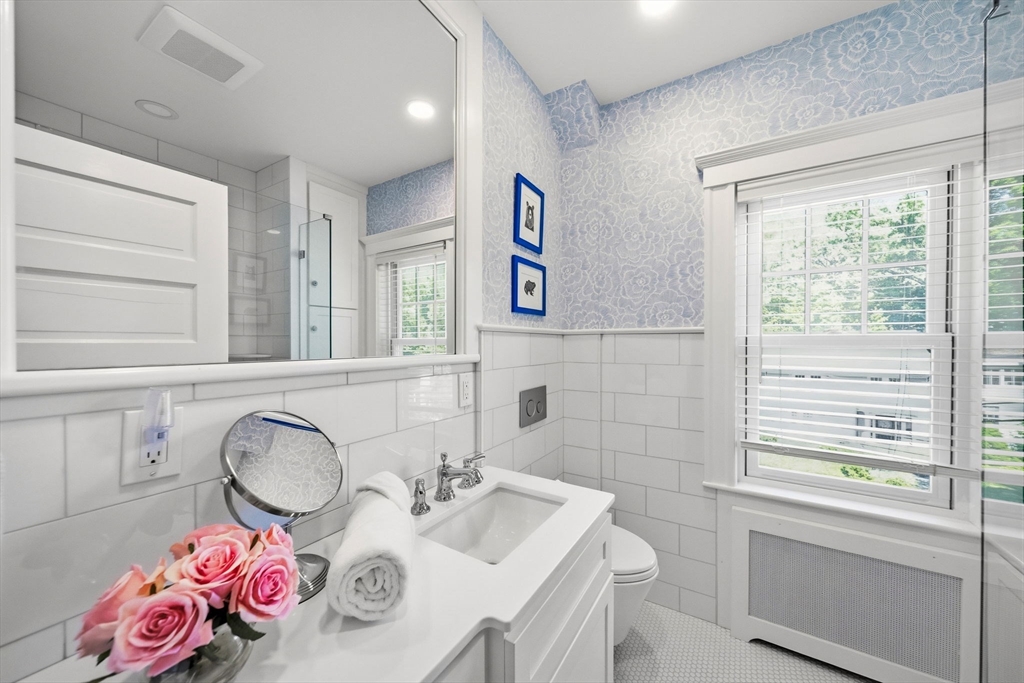 25 Riverdale Road Wellesley, MA 02481 - Photo 16 of 24 Gallery Image 16