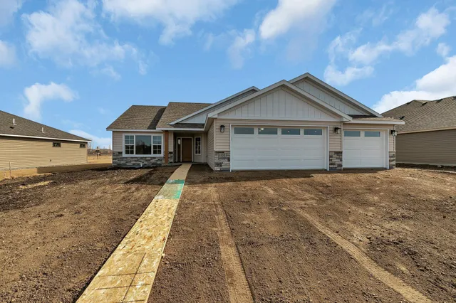 $559,900 | 1116 Lanigan Way S Way East, St. Joseph, MN 56374