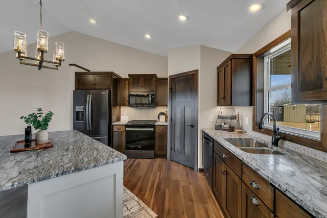 $559,900 | 1116 Lanigan Way S Way East, St. Joseph, MN 56374