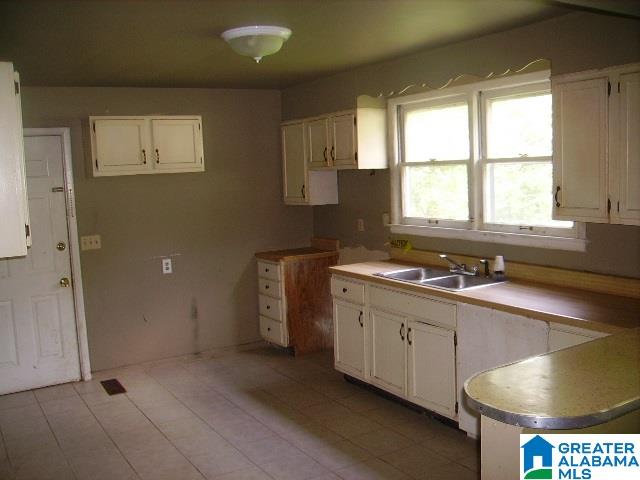 920 Rutledge Drive Birmingham, AL 35228 - Photo 7 of 15