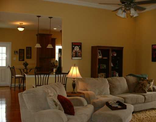 650 Rue Saint Michael Gretna, LA 70056 - Photo 5 of 8