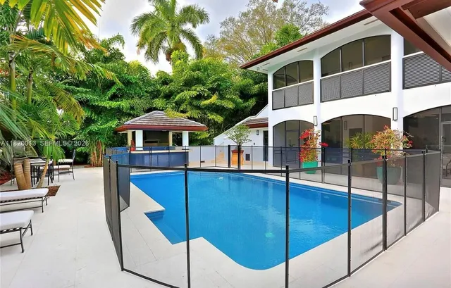 $20,000 | 6611 Leonardo Street, Coral Gables, FL 33146