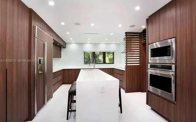 $20,000 | 6611 Leonardo Street, Coral Gables, FL 33146