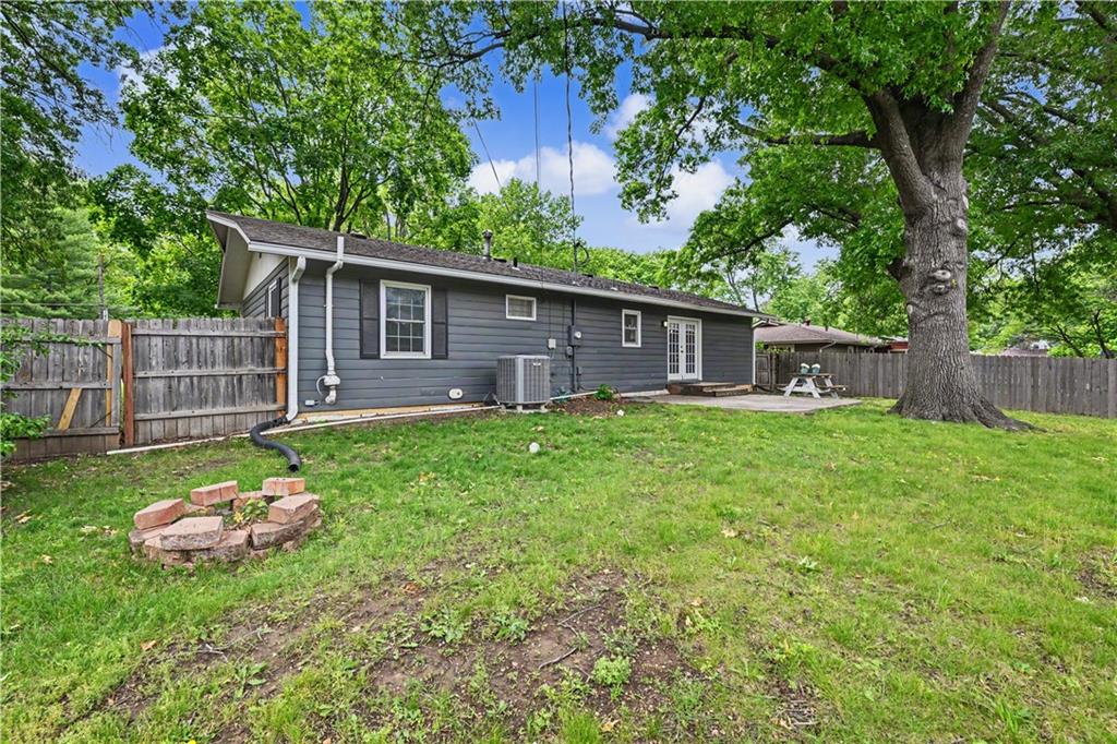 2220 Learnard Avenue Lawrence, KS 66046 - Photo 30 of 37