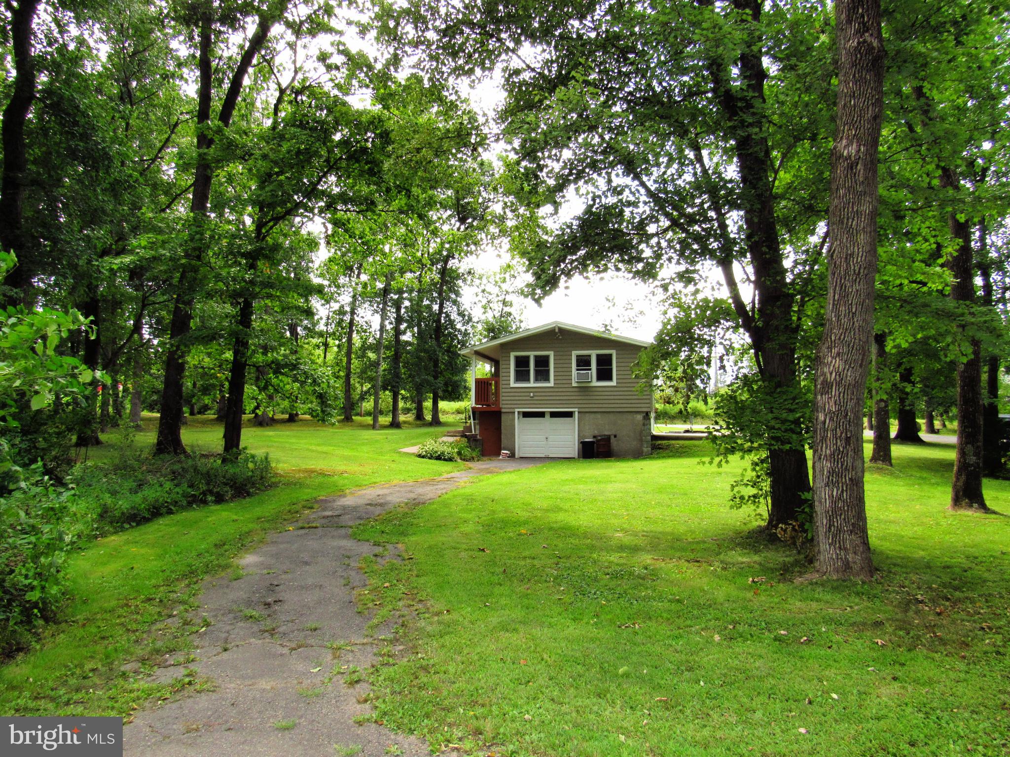 2015 Krammes Road Quakertown, PA 18951 - Photo 4 of 16