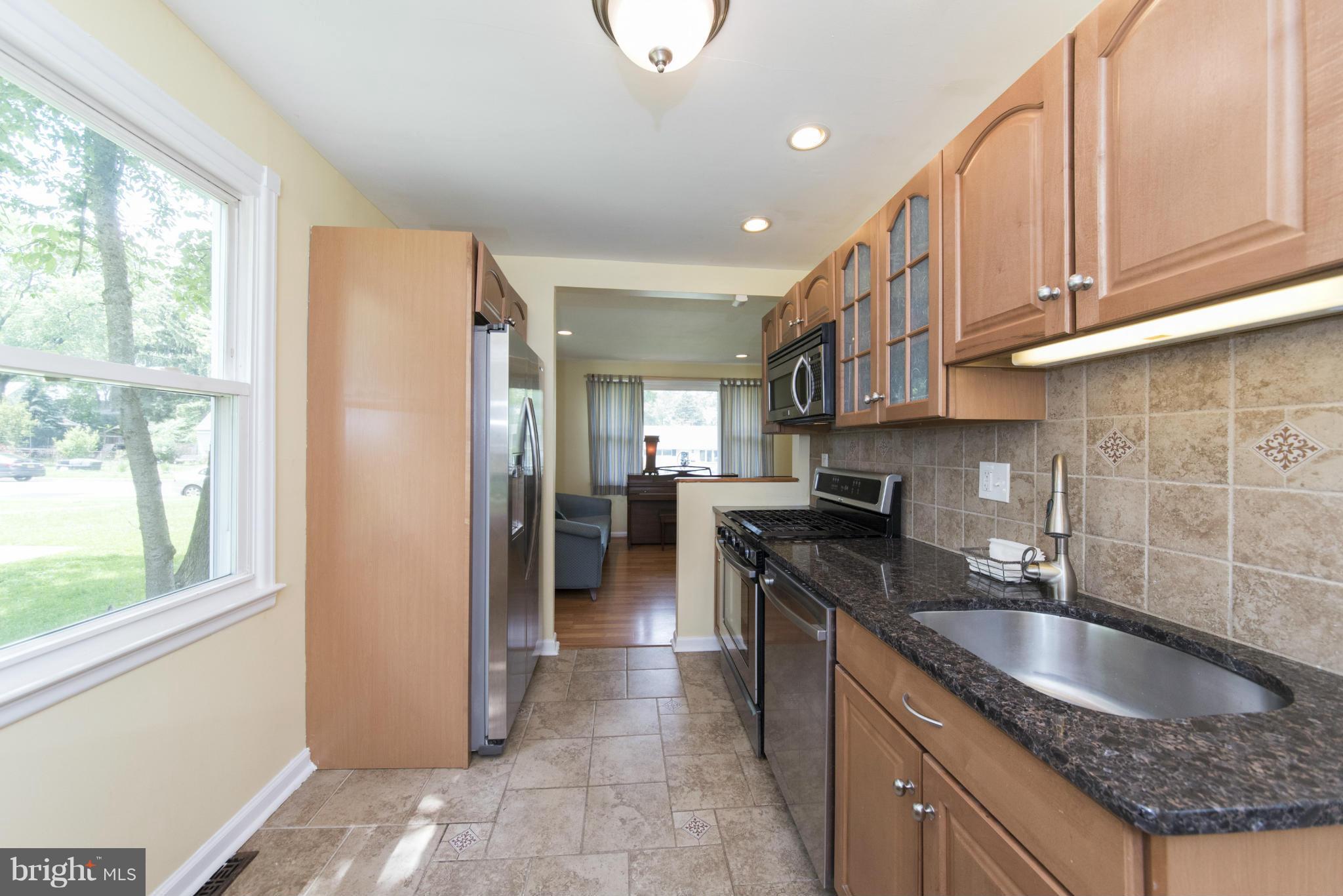 707 Templecliff Road Baltimore, MD 21208 - Photo 7 of 27 Kitchen