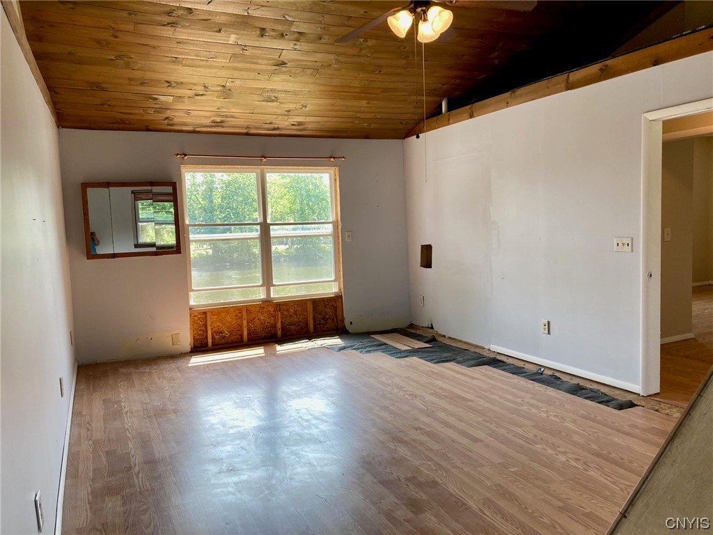 1378 County Rte 12 Schroeppel, NY 13132 - Photo 18 of 35 Bedroom 1