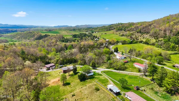 $239,999 | 79 Dorado Bottom Road, Castlewood, VA 24224