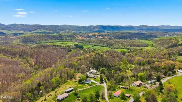 $239,999 | 79 Dorado Bottom Road, Castlewood, VA 24224