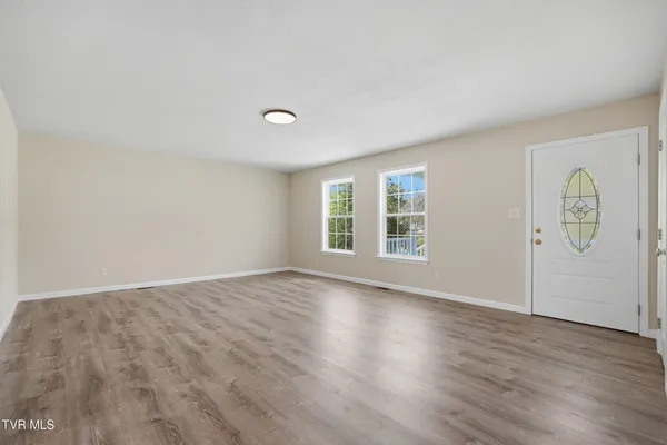 $239,999 | 79 Dorado Bottom Road, Castlewood, VA 24224
