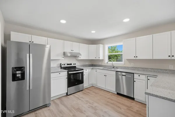 $239,999 | 79 Dorado Bottom Road, Castlewood, VA 24224