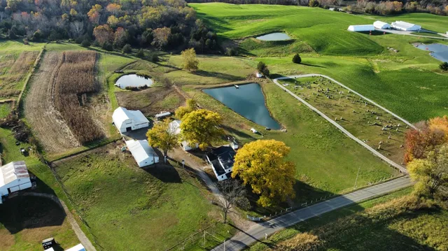 $399,900 | 10941 Bennington Pike, Vevay, IN 47043