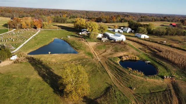 $399,900 | 10941 Bennington Pike, Vevay, IN 47043