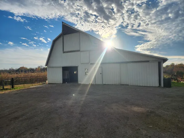 $399,900 | 10941 Bennington Pike, Vevay, IN 47043