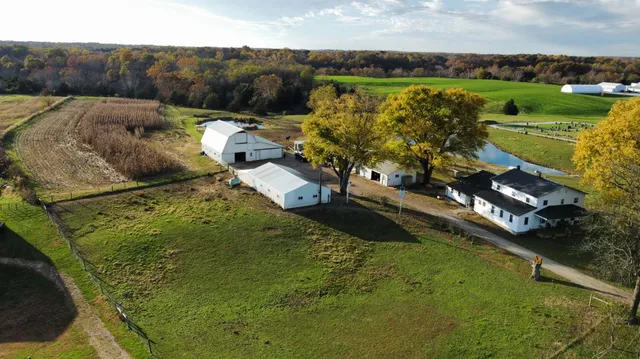 $399,900 | 10941 Bennington Pike, Vevay, IN 47043