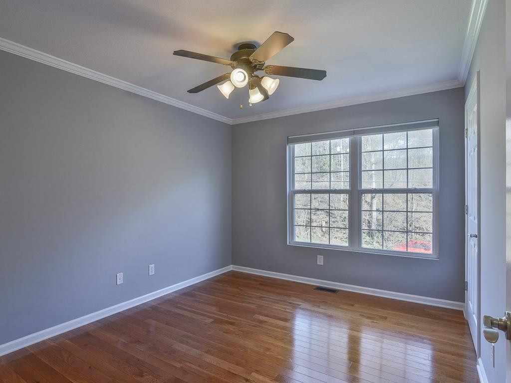 1005 Cherokee Road Johnson City, TN 37604 - Photo 17 of 35 Bedroom 2