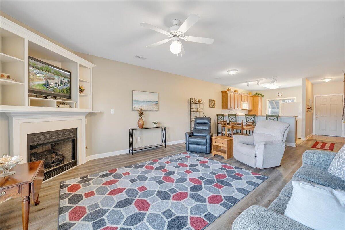 1209 Mariners Way, Unit 66 Huddleston, VA 24104 - Photo 11 of 34 20-MIB06793