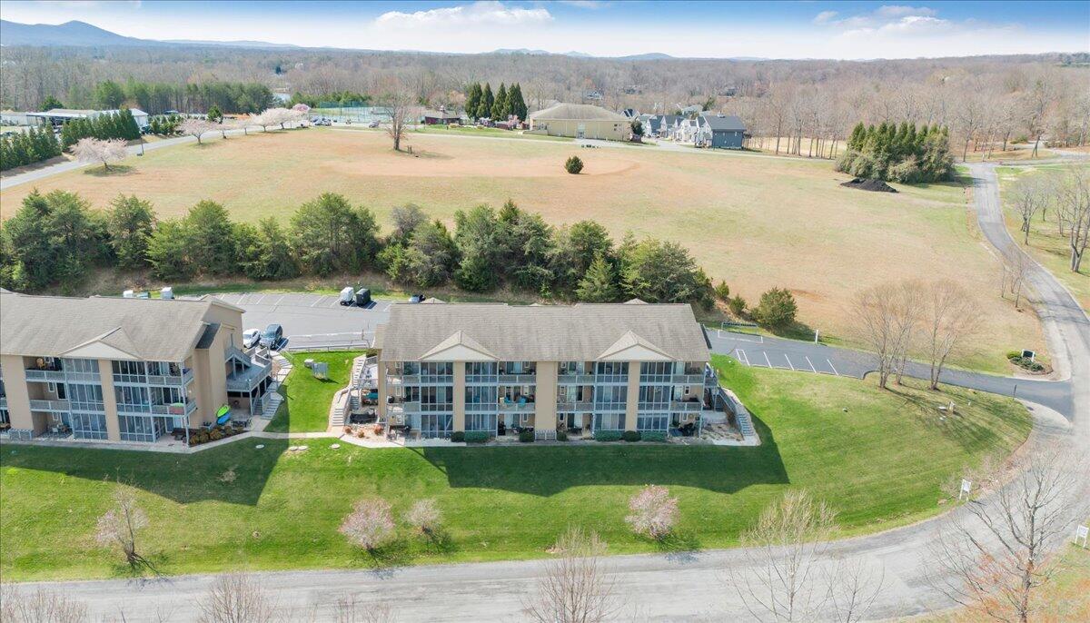 1209 Mariners Way, Unit 66 Huddleston, VA 24104 - Photo 30 of 34 42-DJI_20260313125245_0005_D-R5