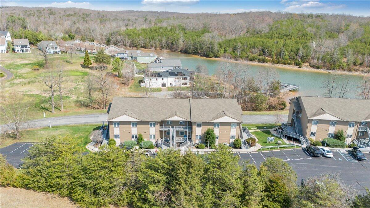 1209 Mariners Way, Unit 66 Huddleston, VA 24104 - Photo 32 of 34 45-DJI_20260313125110_0002_D