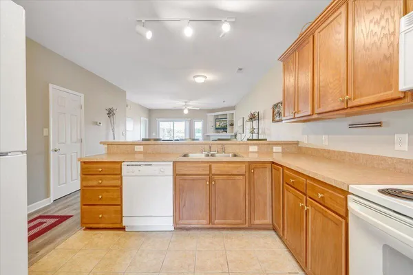 $415,000 | 1209 Mariners Way, Unit 66, Huddleston, VA 24104
