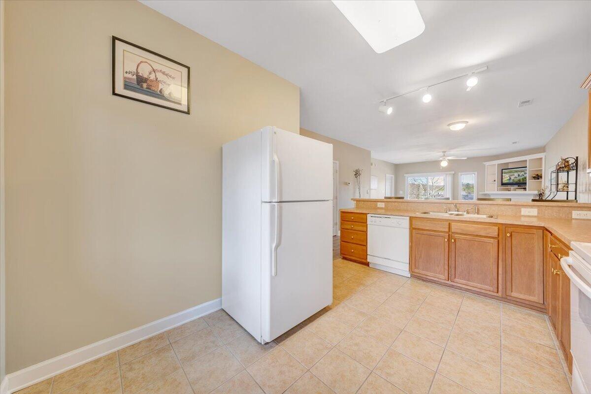 1209 Mariners Way, Unit 66 Huddleston, VA 24104 - Photo 6 of 34 08-MIB06811