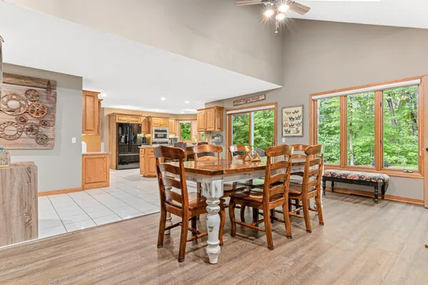 $899,200 | 5540 Timber Trail, Maple Plain, MN 55359