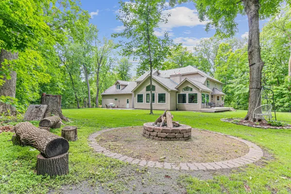 $899,200 | 5540 Timber Trail, Maple Plain, MN 55359