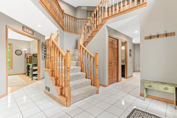 $899,200 | 5540 Timber Trail, Maple Plain, MN 55359