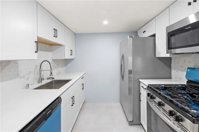 $269,999 | 1143 Hartford Avenue, Unit 4C, Johnston, RI 02919