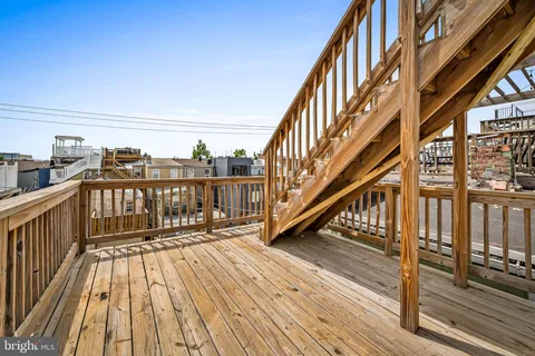 $389,900 | 1438 Battery Avenue, Baltimore, MD 21230