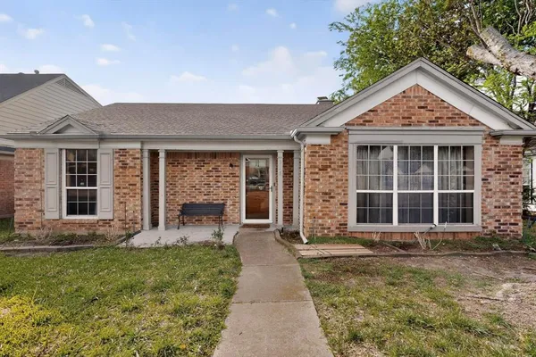$260,000 | 317 Chapman Street, Cedar Hill, TX 75104