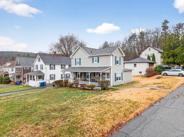 $314,900 | 18 Holbrook Street, Palmer, MA 01069