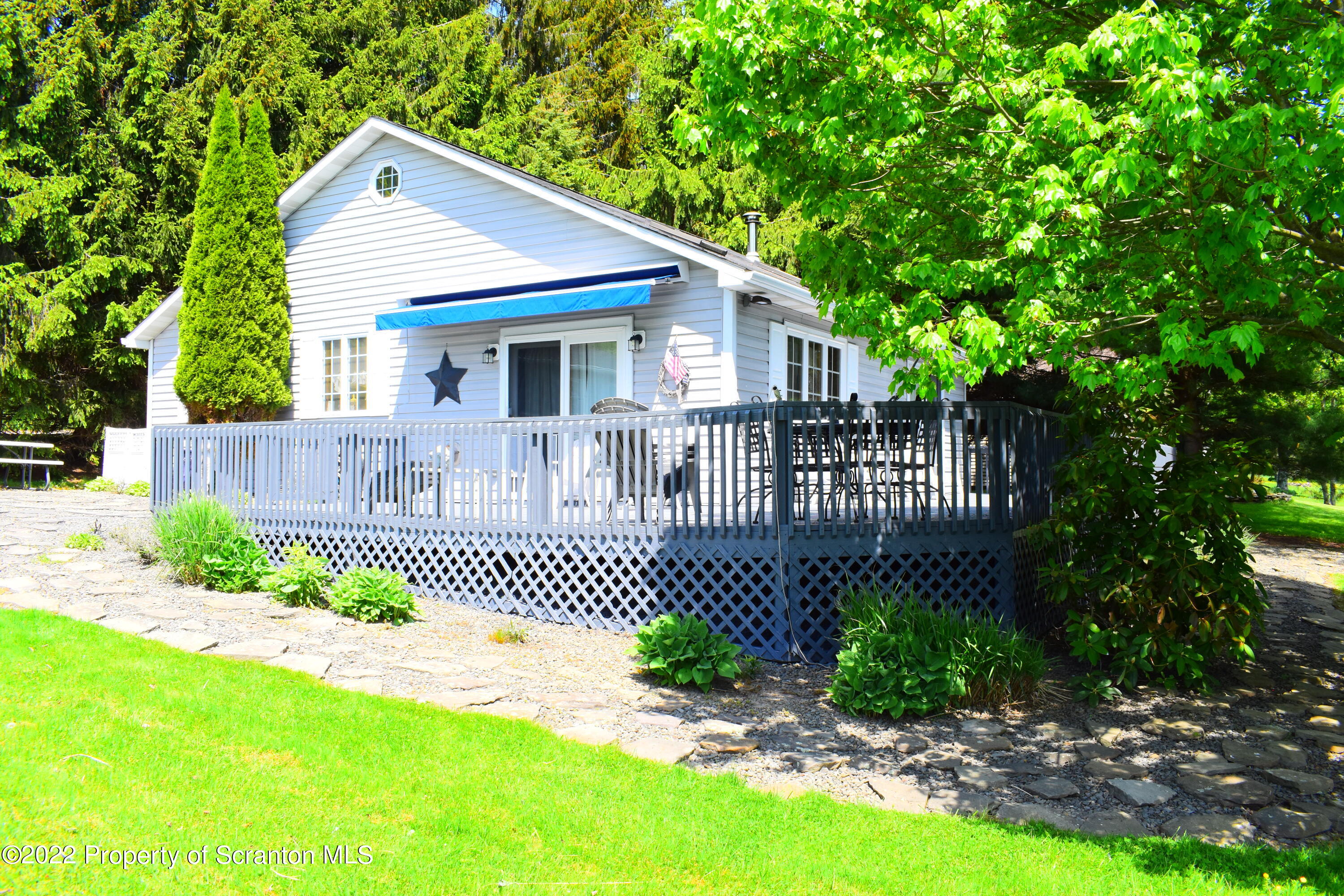 437 Cottage Road New Milford, PA 18834 - Photo 4 of 48 Gallery Image 4